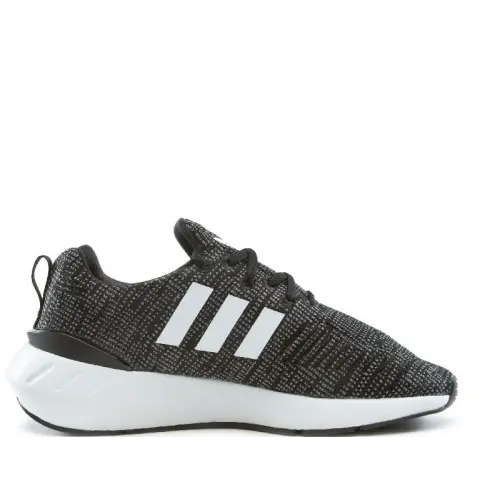 ADIDAS SWIFT RUN 22 | BLACK / WHITE